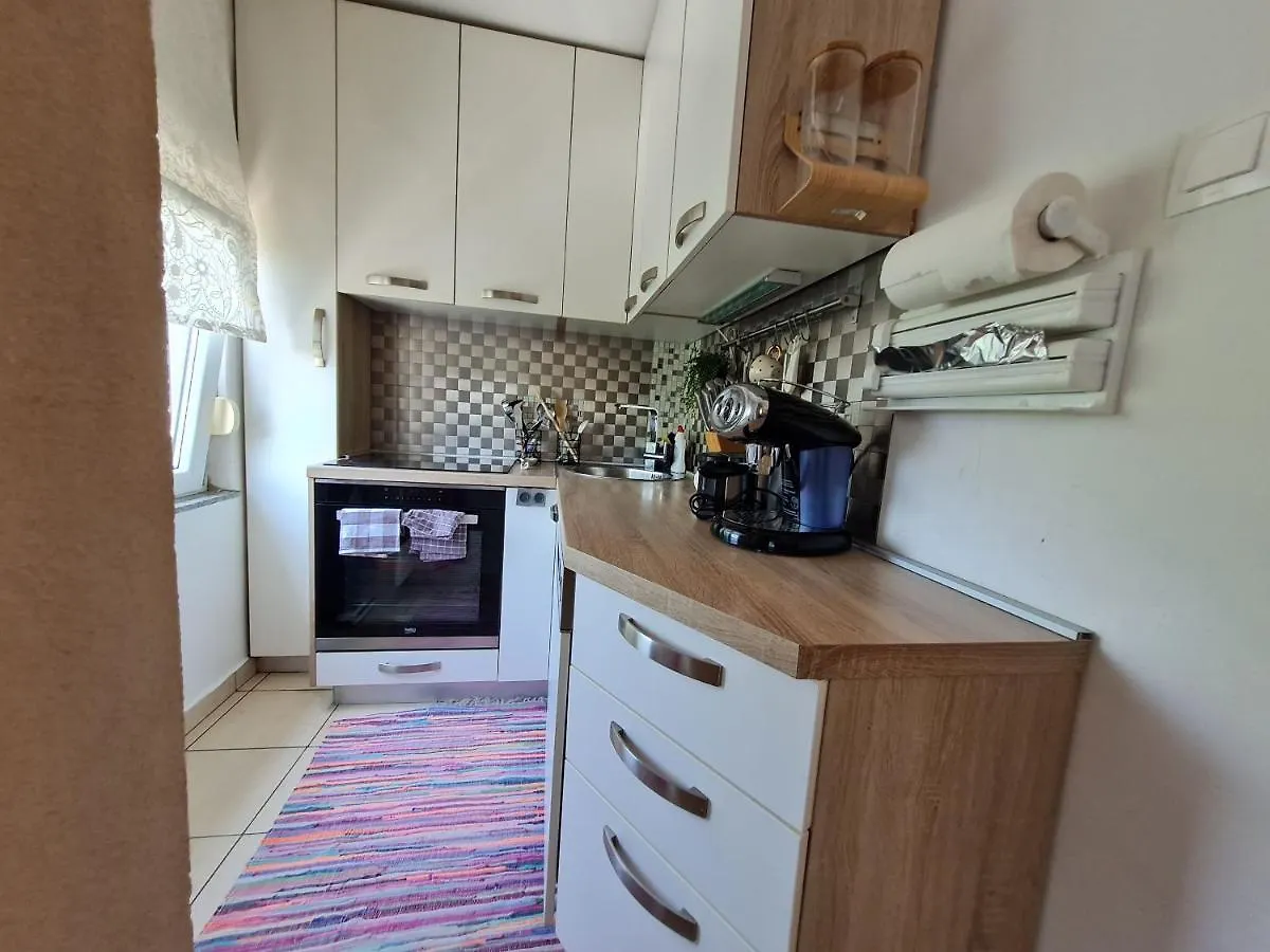Apartment Nera Dramalj
